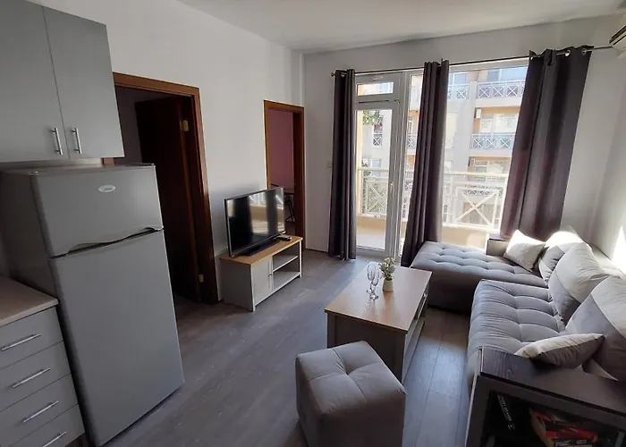 Sunny Day 6 , Sunny Beach, 3-стаен Apartamento Tŭnkovo