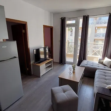 Sunny Day 6 , Sunny Beach, 3-стаен Apartamento Tŭnkovo